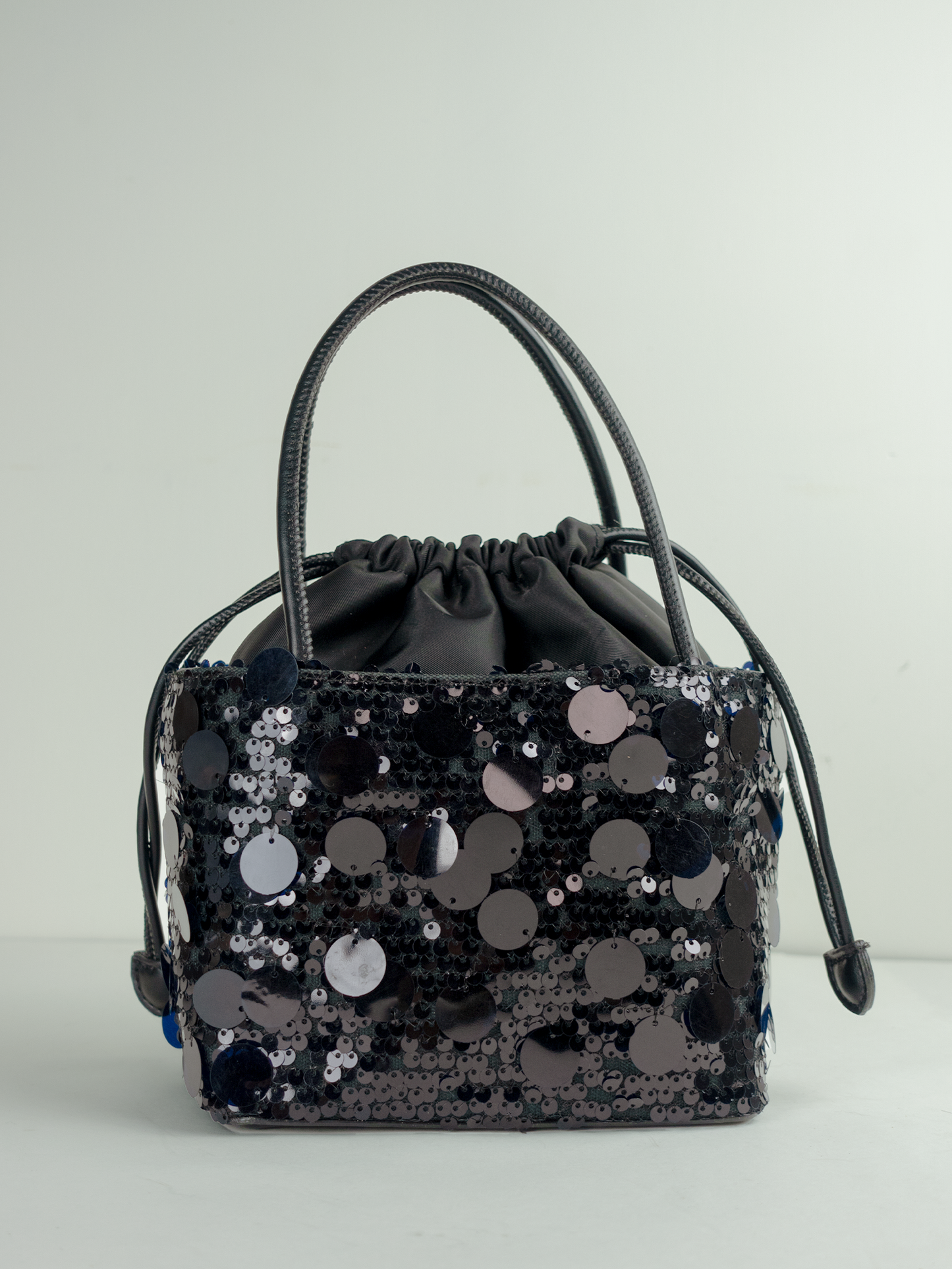 All eyes on me | Sequin Drawstring Bag