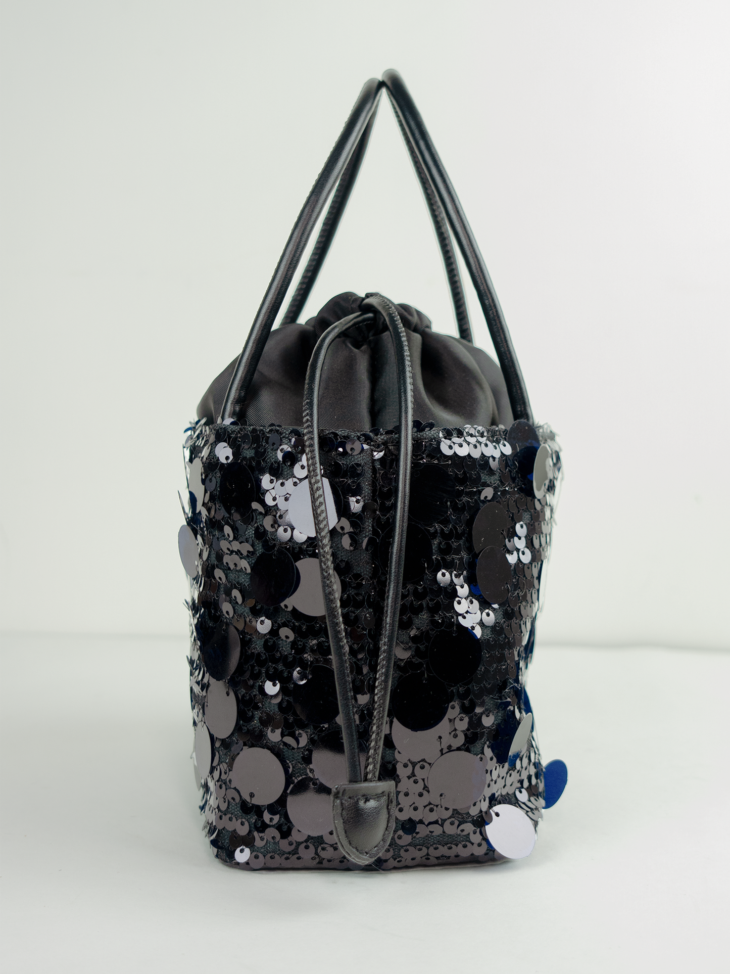 All eyes on me | Sequin Drawstring Bag