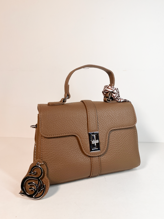 I Run The World | Handheld Bag