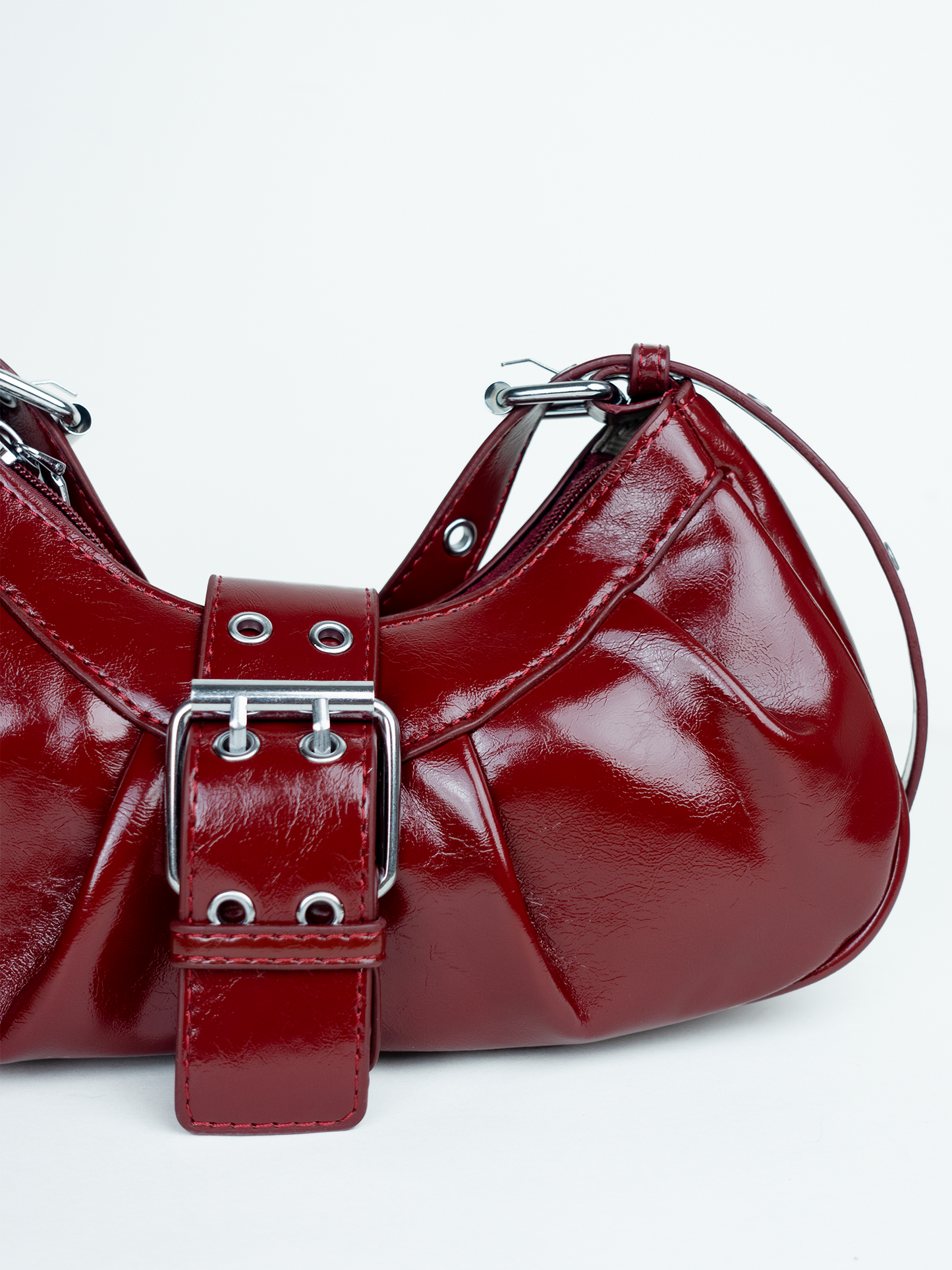 Main Character | Cherry Shoulder Bag