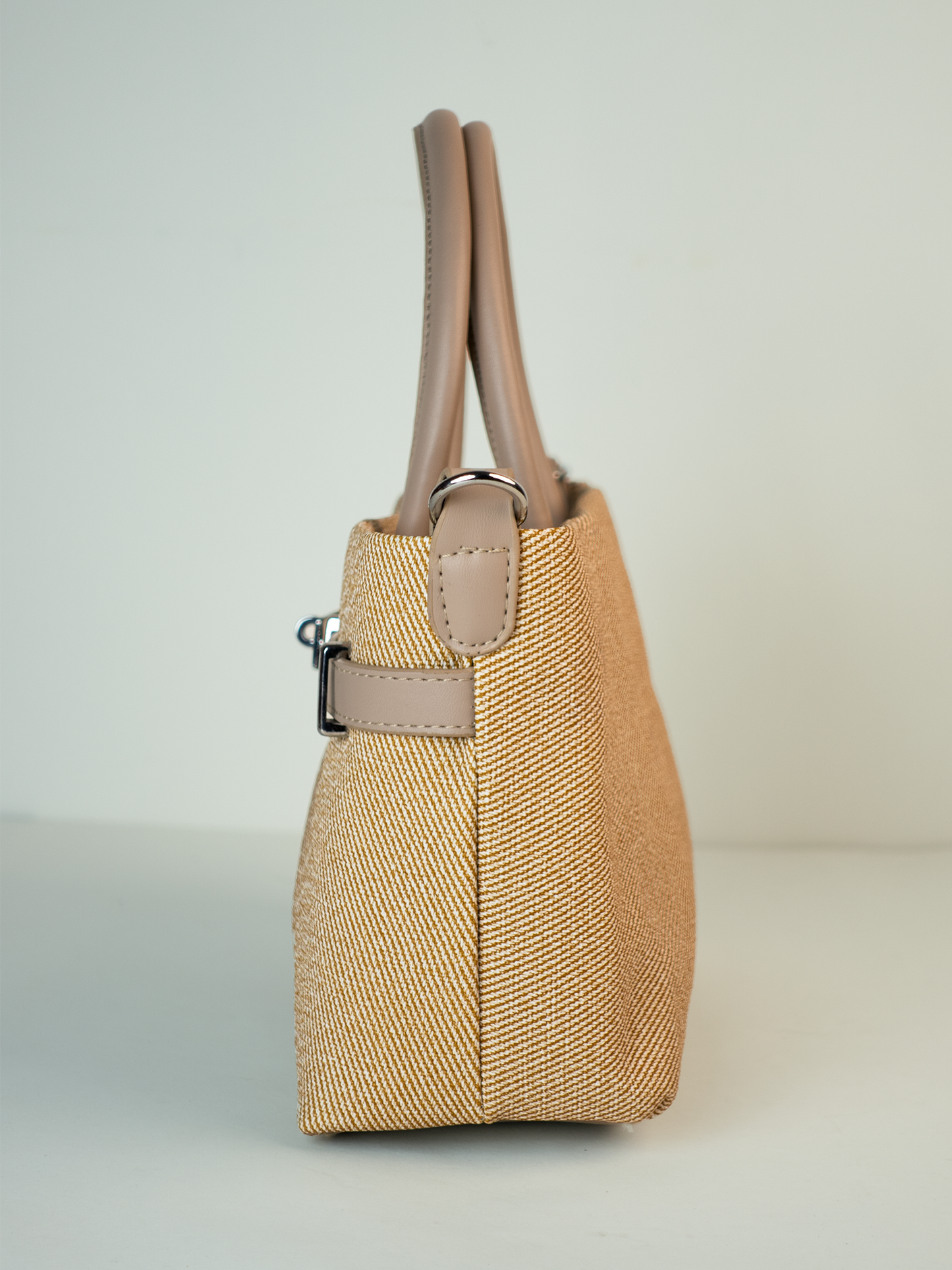 Effortless Chic | Pastel Crossbody Bag