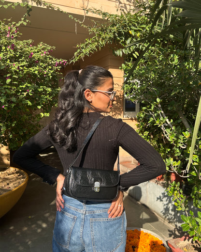 Miss Diva Black | Sling Bag